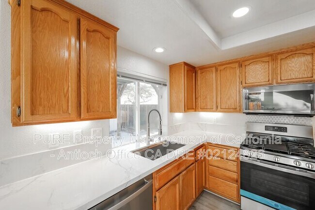 Building Photo - 4549 Elk Ct