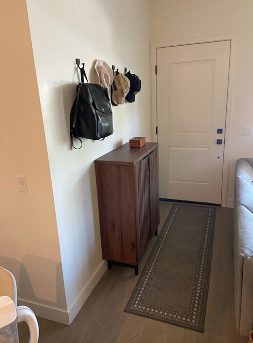 Entrada principal - 605 W Anapamu St