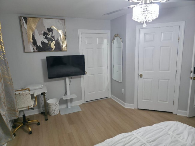 Foto del edificio - 111 Fawn Hill Rd