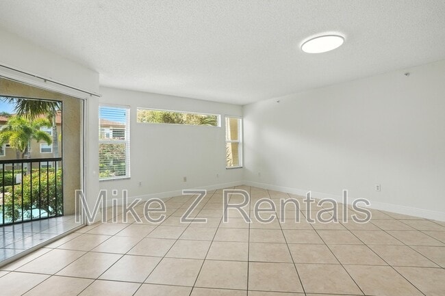 Foto del edificio - 8880 Colonnades Ct W