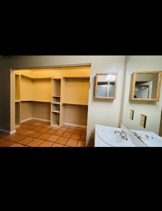5109 Cypress Ave Unit 3, Carmichael, CA 95608 Room for Rent in