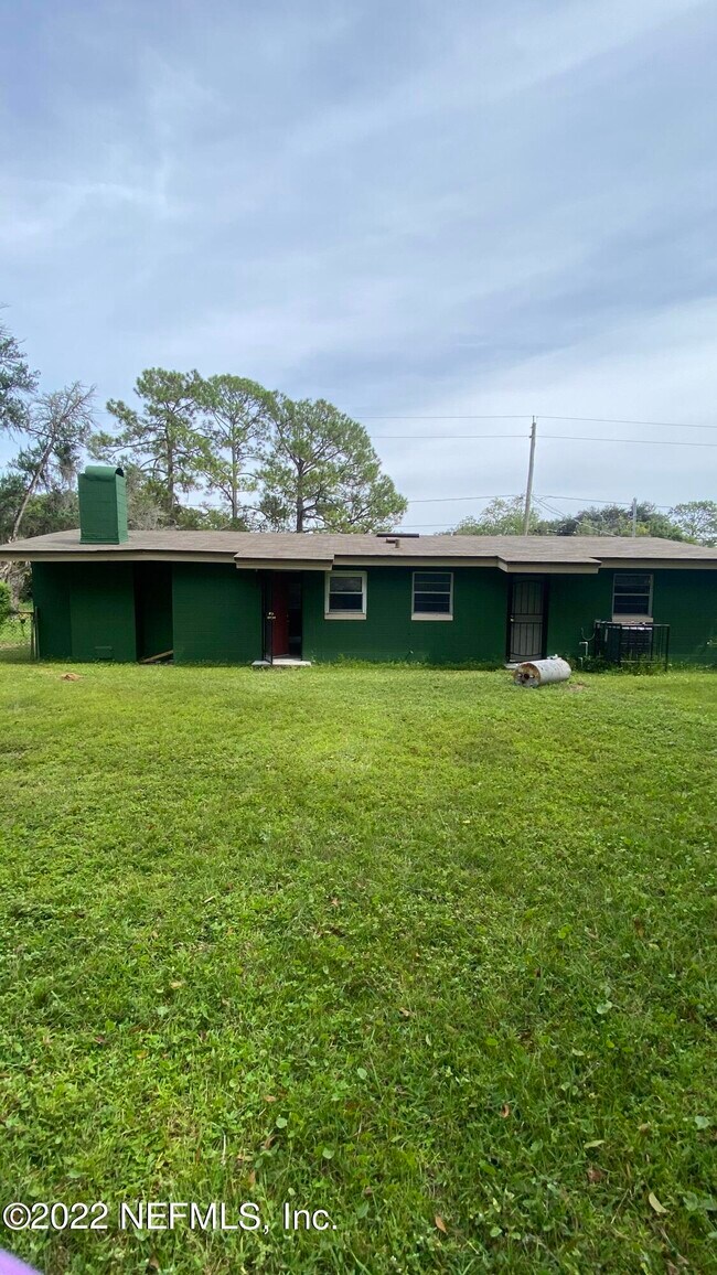 Building Photo - 9276 Greenleaf Rd