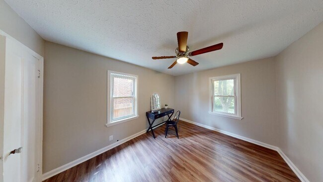 Building Photo - 6227 Mayflower Ave