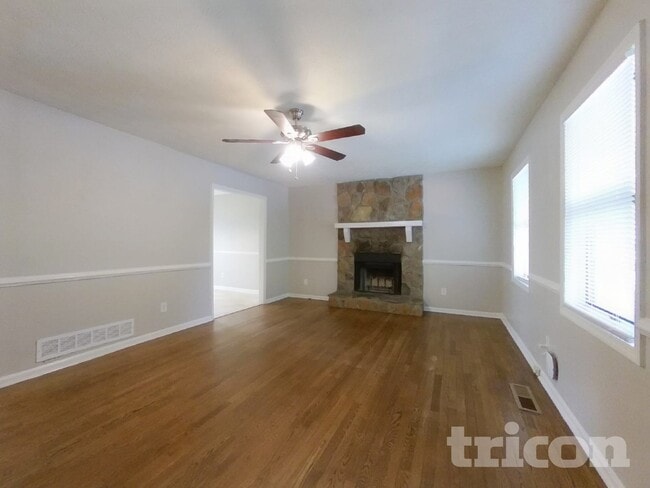 Building Photo - 4021 Wylie Ln