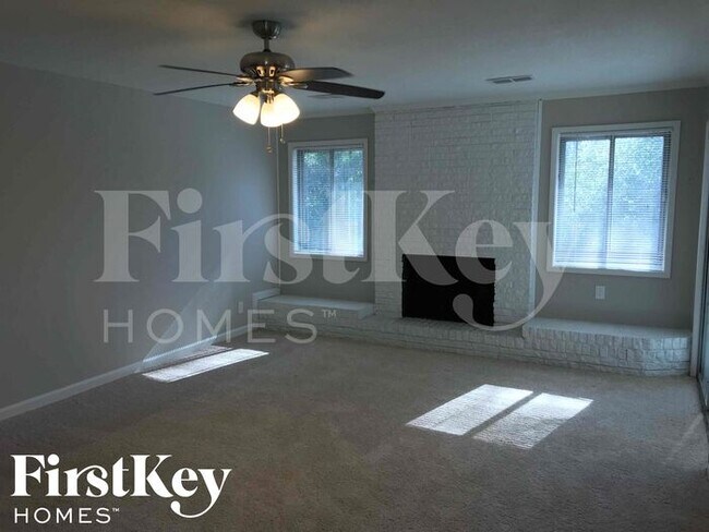 Building Photo - 4835 Rondelay Ct