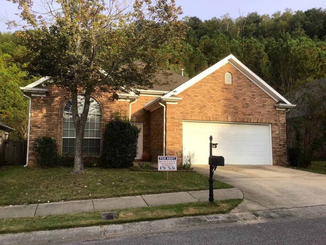 Foto principal - 1155 Castlemaine Dr