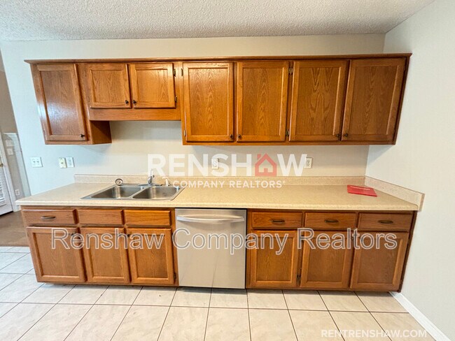 Foto del edificio - 1295 Sundial Dr