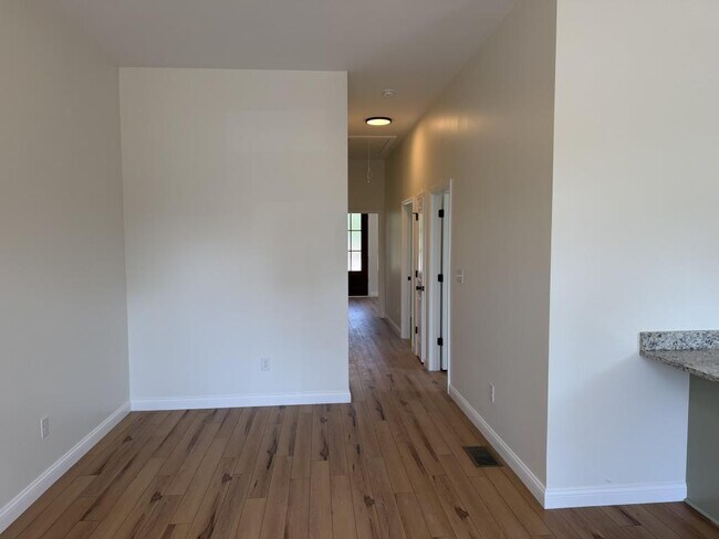 Foto del edificio - 227 Curdsville Rd