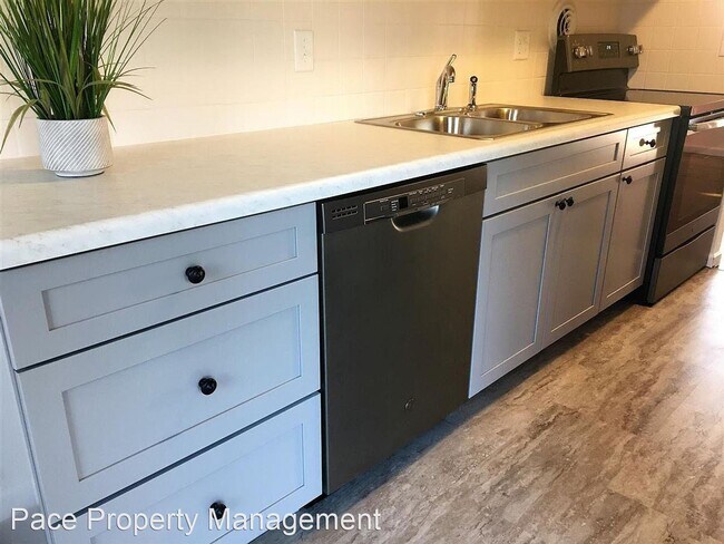 Foto del edificio - 3 br, 1 bath House - 1016 Carver Street