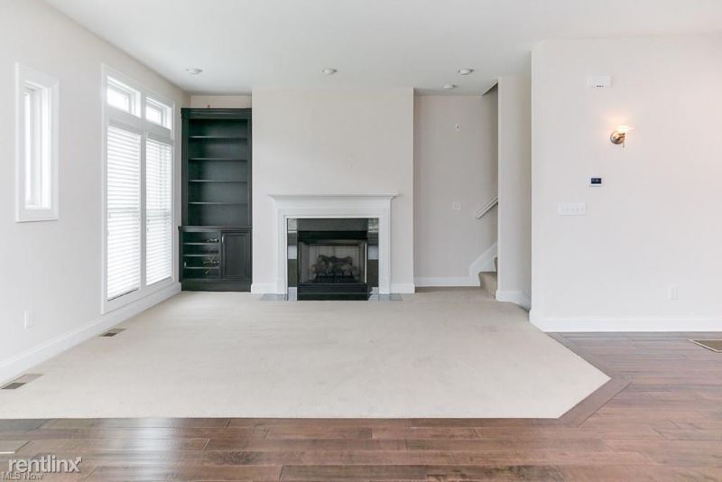 Foto principal - 2 br, 2.5 bath Townhome - 139 Vine St