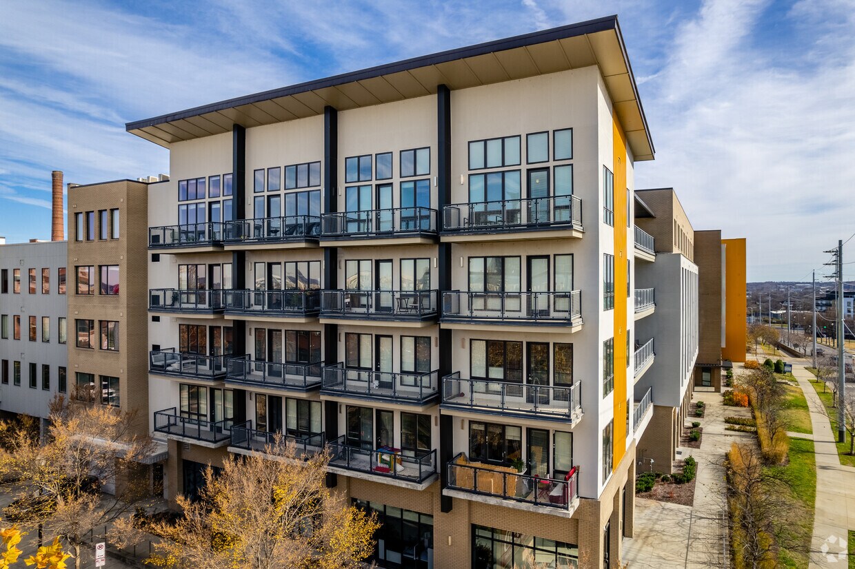 Terra House Apartments in Nashville, TN