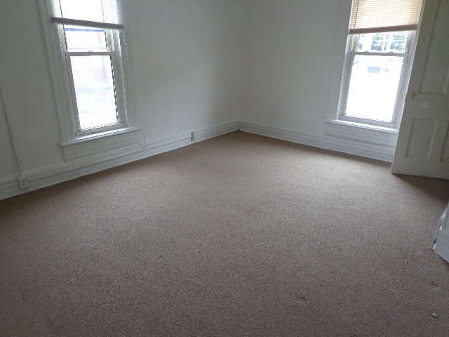 Master bdrm - 80 McMillen Ave