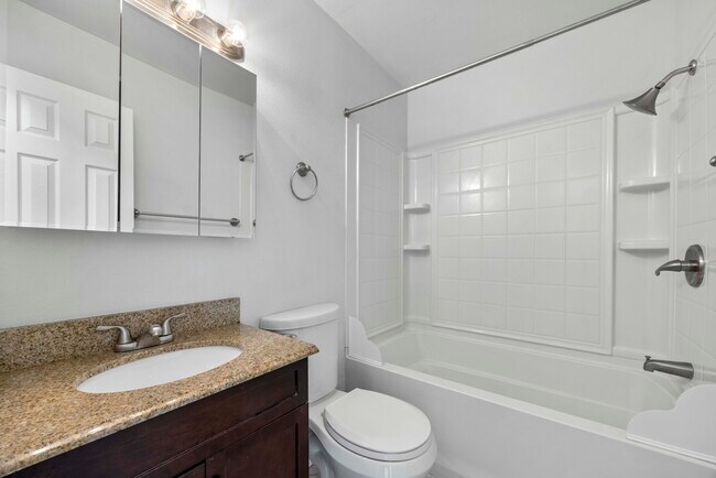 Foto del edificio - 1615 Cottonwood Dr