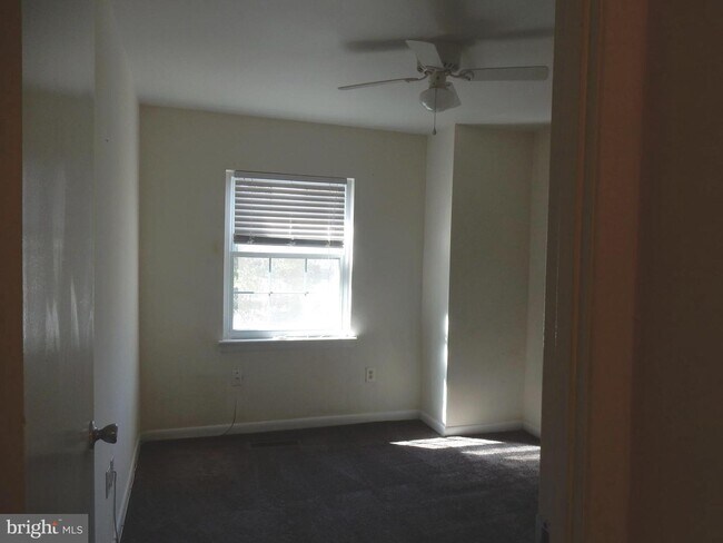 Foto del edificio - 9170 Hitching Post Ln