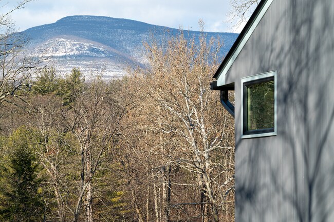 Building Photo - 324 Fish Creek Rd
