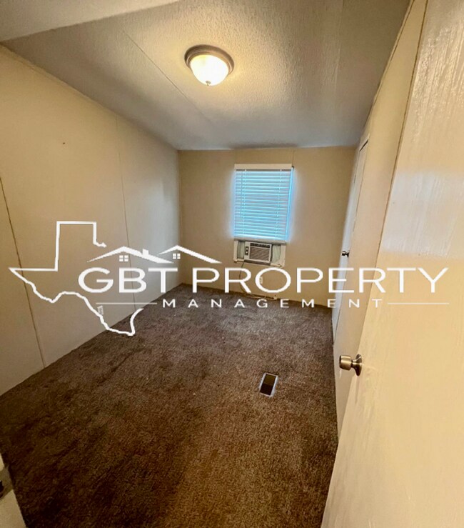 Foto del edificio - Single Wide