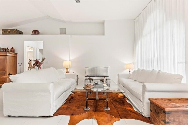 Foto del edificio - 38 Firethorn Ln