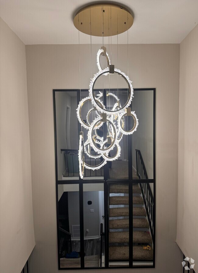 Devonwood Apartments for Rent with Hardwood Floors Atlanta, GA 1