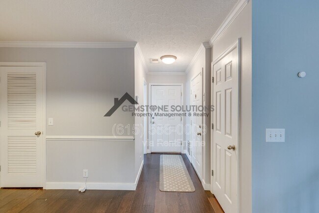 Foto del edificio - 2402 Nashboro Blvd