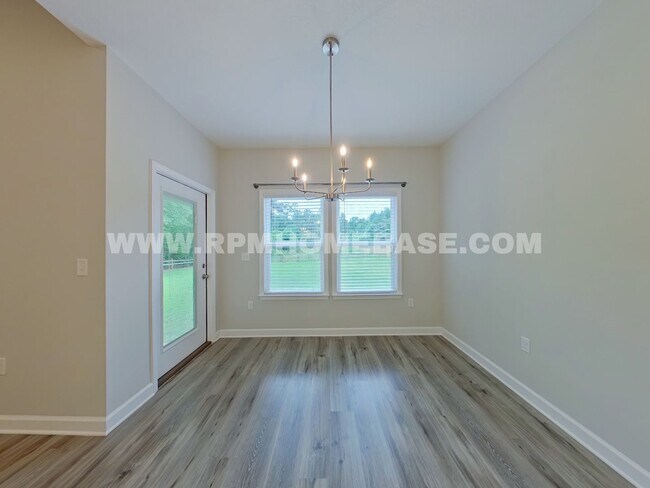 Building Photo - Stunning 2024 Build — Modern Finishes, Move-In Ready!