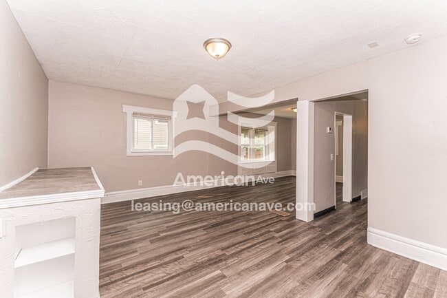 Building Photo - 460 Evers Ave
