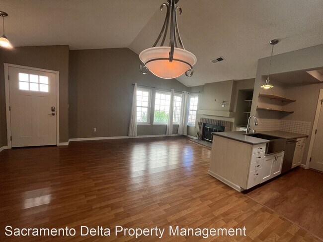 Building Photo - 2 br, 2 bath House - 2274 Sandcastle Way