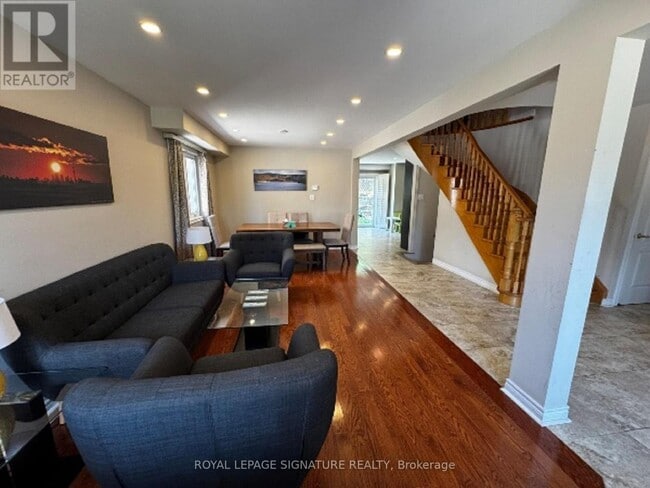 Building Photo - 5503 Landsborough Ave