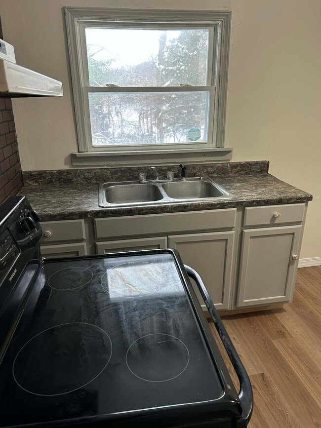 Foto del edificio - 208 Central St