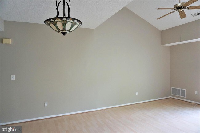 Building Photo - 7108 Tamarron Dr