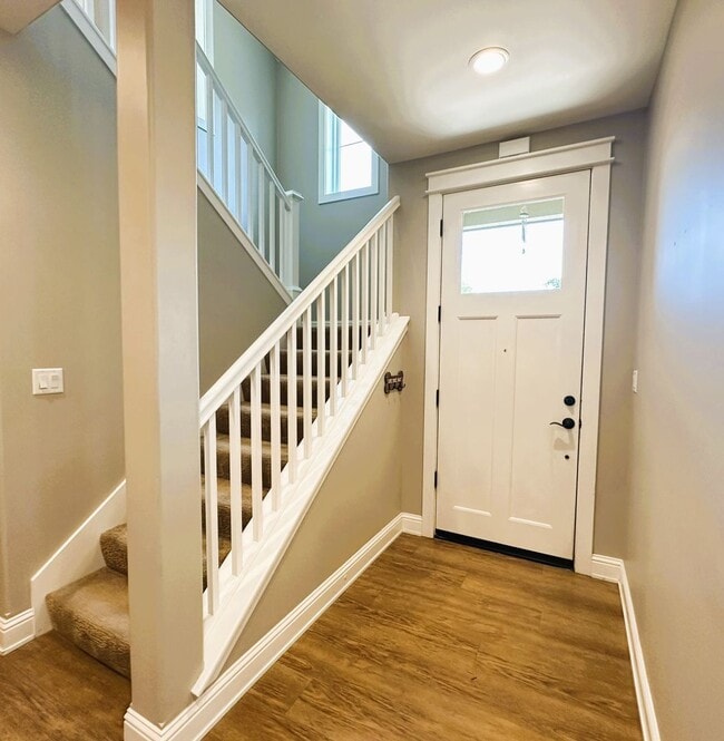 Building Photo - 1581 Cali Ln
