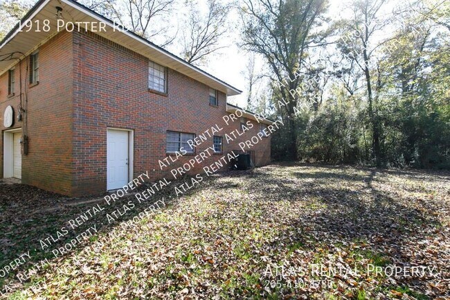 Building Photo - 1918 Potter Rd