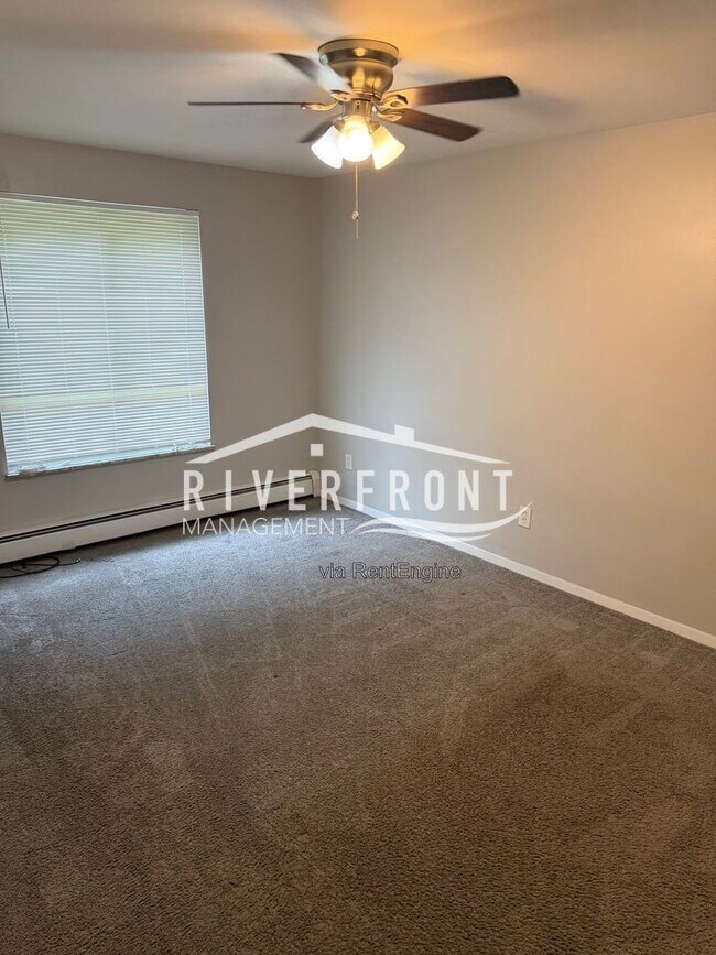 Foto del edificio - 5855 Shadymist Ln