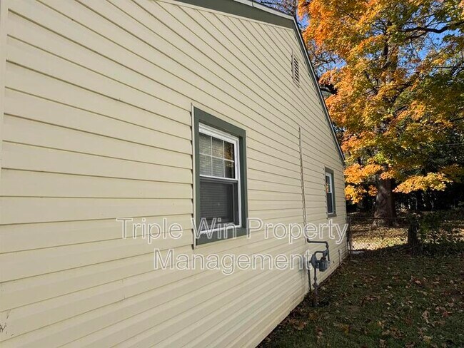 Foto del edificio - 295 Brackleigh Ln