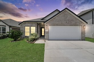 Building Photo - 3335 Hackberry Tree Ln