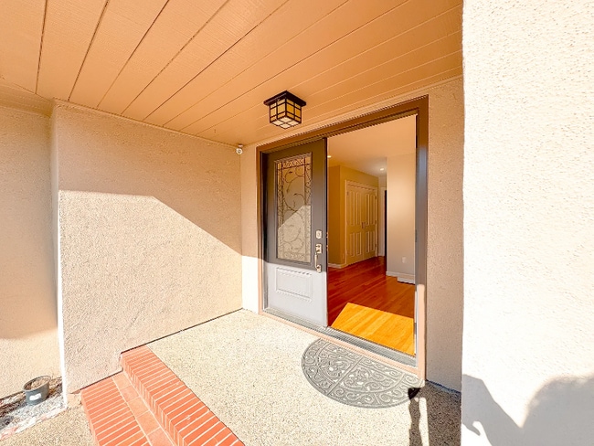 Foto del edificio - 15 Lupine Way