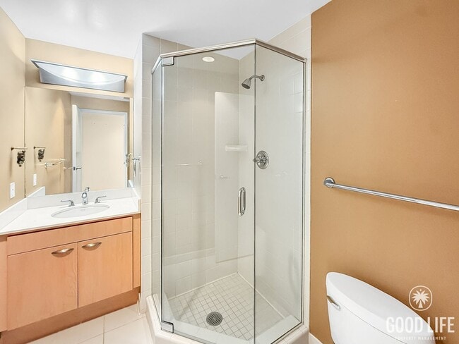 Foto del edificio - Downtown Luxury Living – 2B/2BA Condo with...