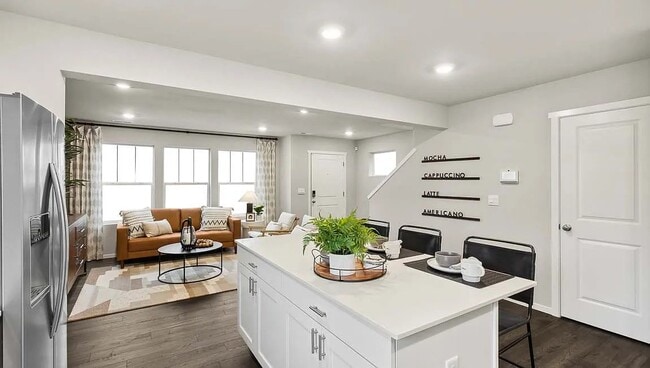 Building Photo - 2216 Trailside Dr NE