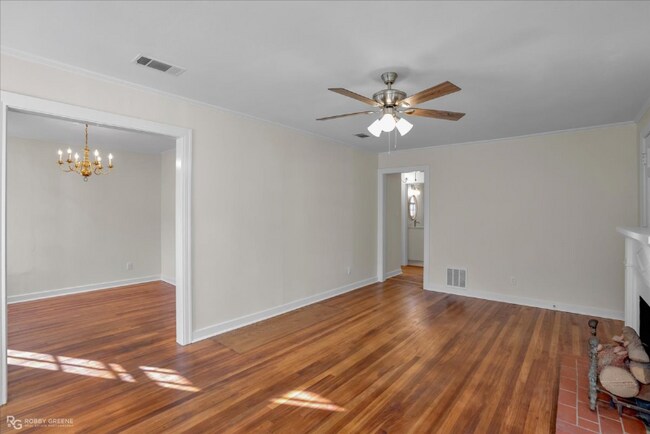 Foto del edificio - 3738 Greenway Pl