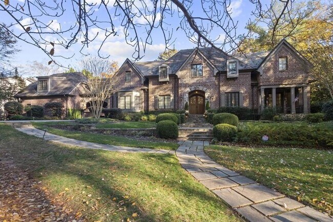 Building Photo - 3497 Cochise Dr SE