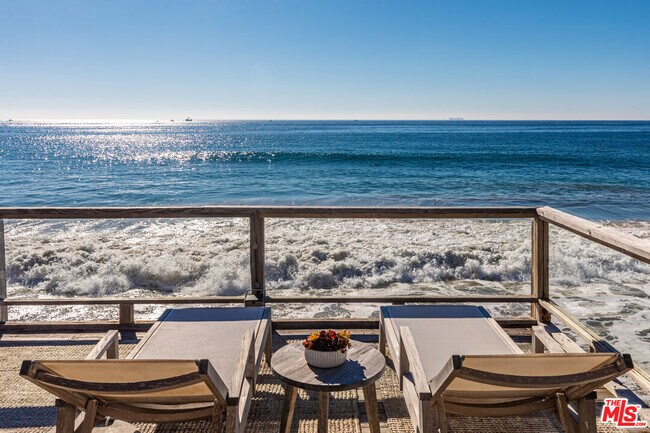 Foto del edificio - 42602 Pacific Coast Hwy