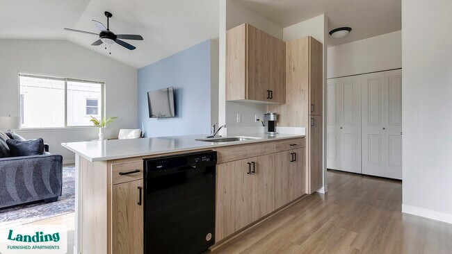 Foto del edificio - 2145 Molalla Rd