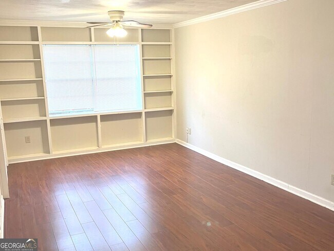 Foto del edificio - 2413 Lawrenceville Hwy