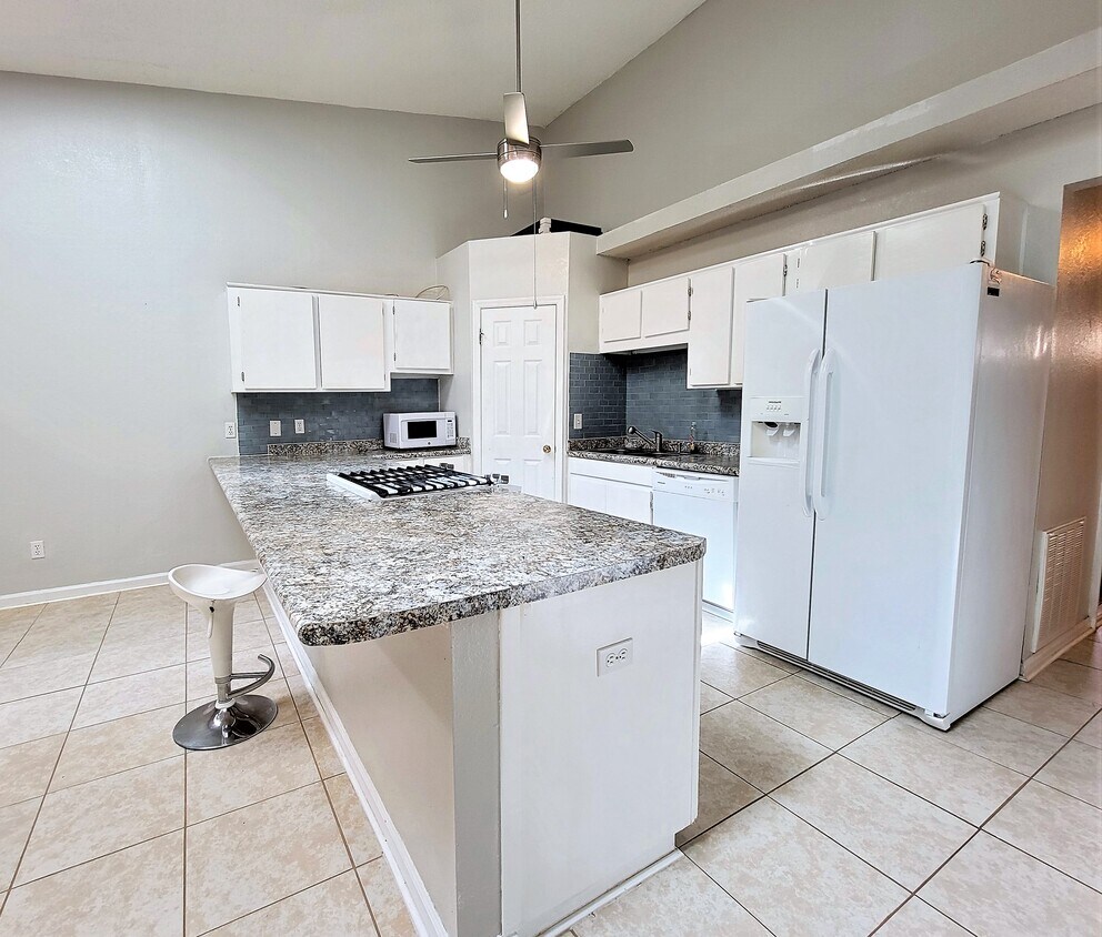 3555 Daylily Ln, Tallahassee, FL 32308 Townhouse for Rent in Tallahassee, FL