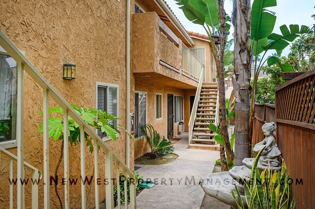 Building Photo - Upgraded North Park 1 bedroom! Small Pet OK!