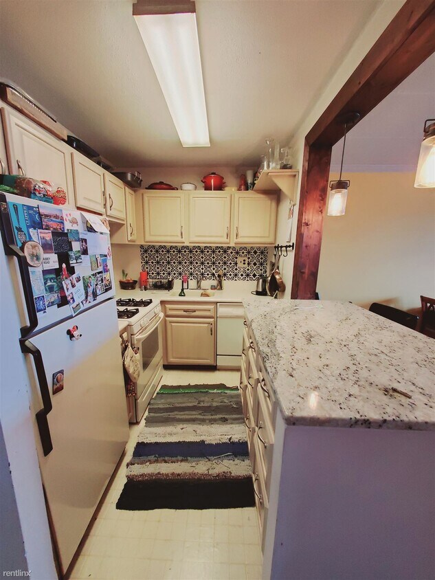 Primary Photo - 1 br, 1 bath Condo - 27 Northill St Unit 6