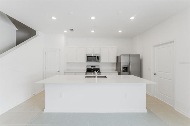 Building Photo - 2333 White Buffalo St