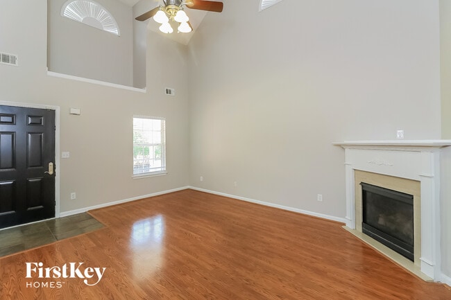 Building Photo - 813 Winsap Dr