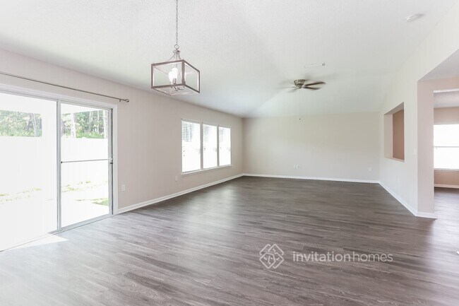 Foto del edificio - 13454 Avery Park Ln