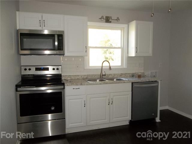 Foto del edificio - 9524 Trinity Rd