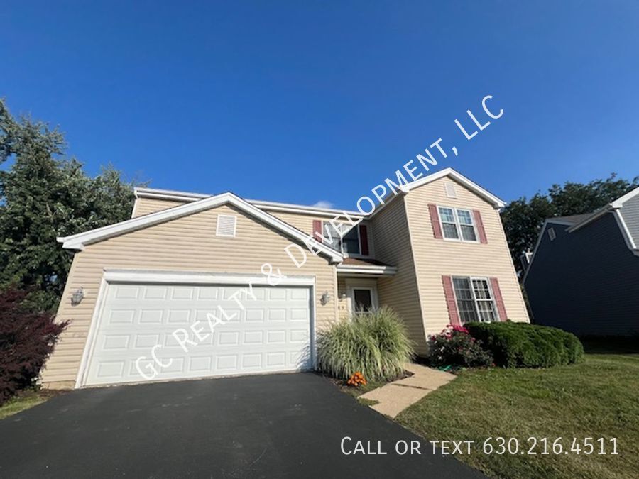 Primary Photo - *** AURORA 4 BDRM - 2.5 BTH / FIN BSMT /EA...